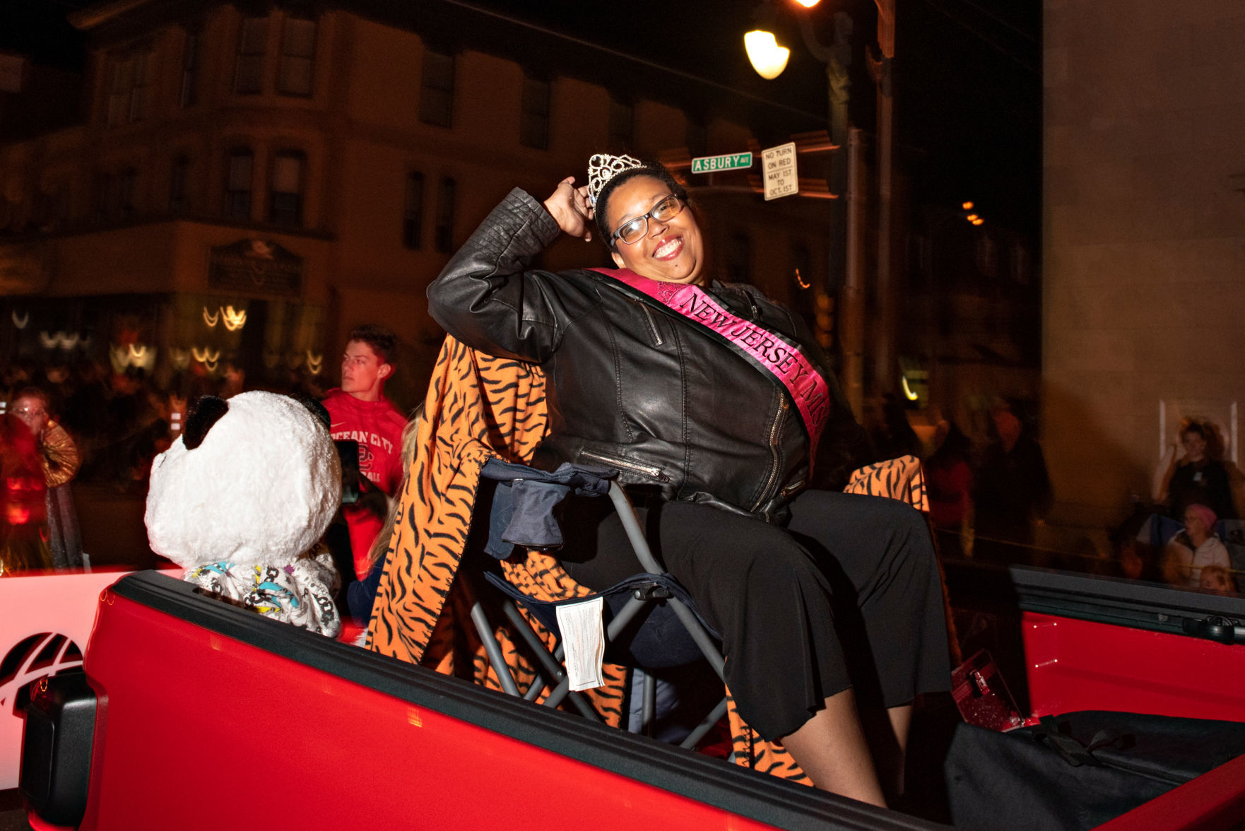 102519_nws_ocparade